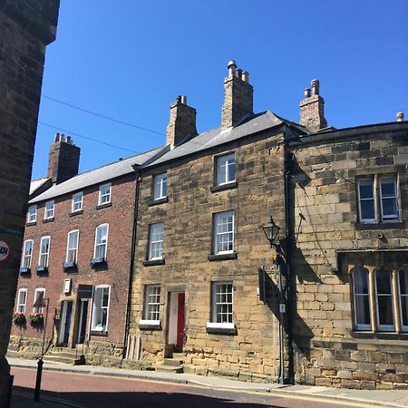Castle Retreat - Luxury Apartment Opposite Alnwick Castle Esterno foto