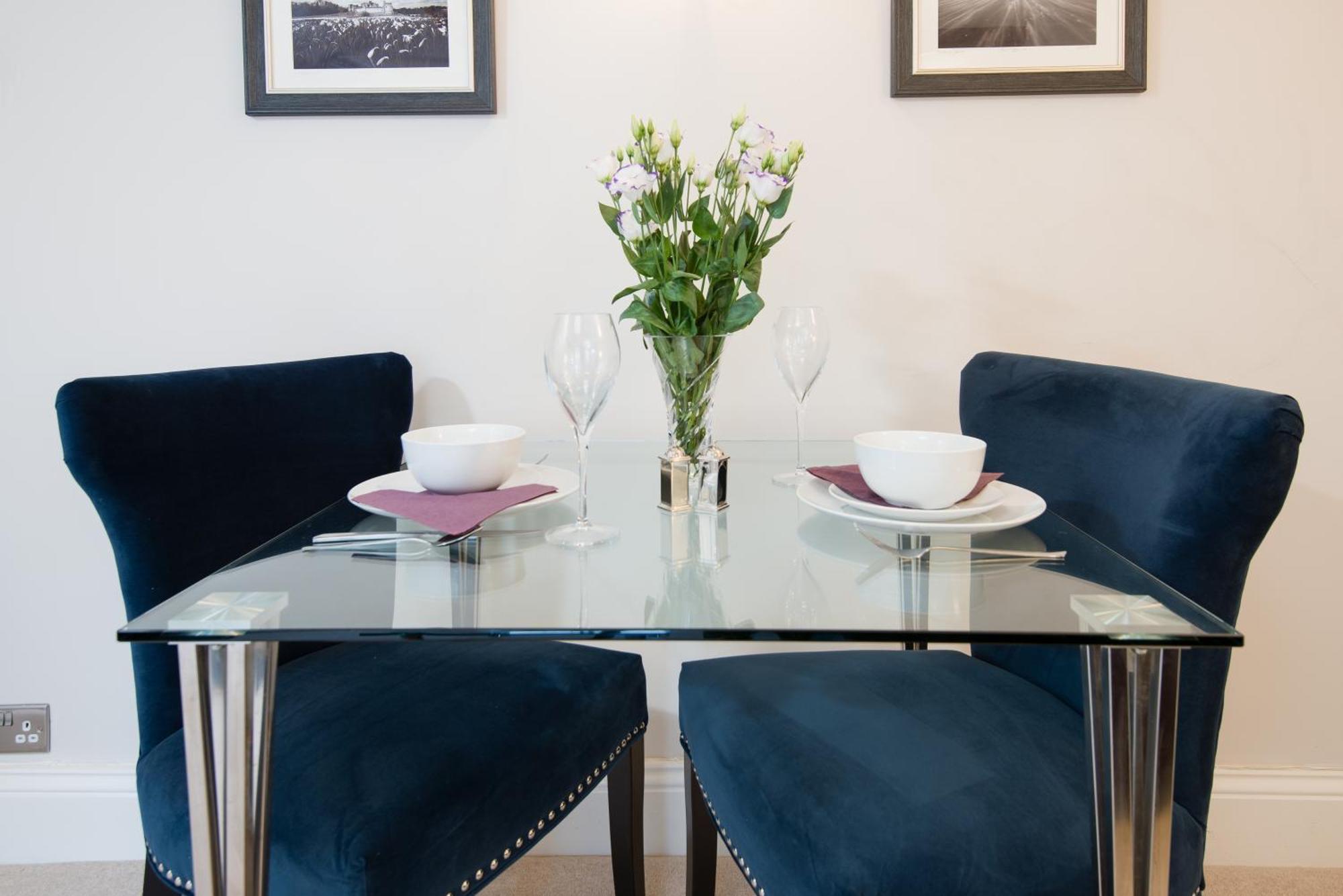 Castle Retreat - Luxury Apartment Opposite Alnwick Castle Esterno foto